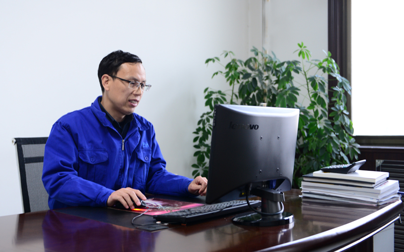 中国电器工业变频器分会专家荣获地方荣誉 “有突出贡献的中青年专家”称号